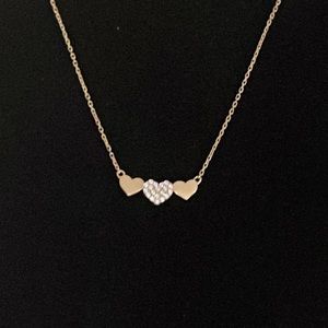 💕NWOT💕 14KT YG 3 HEARTS NECKLACE WITH CZ💕